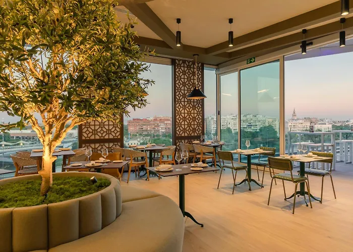 Ribera De Triana Hotel